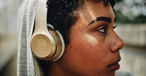 Why Do Earbuds Hurt My Ears? Stop Doing These Things to Avoid Ear Pain